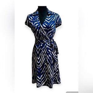 I.N.C. Women’s Size Medium Office Siren Whimsigoth Mob Wife Midi Dress